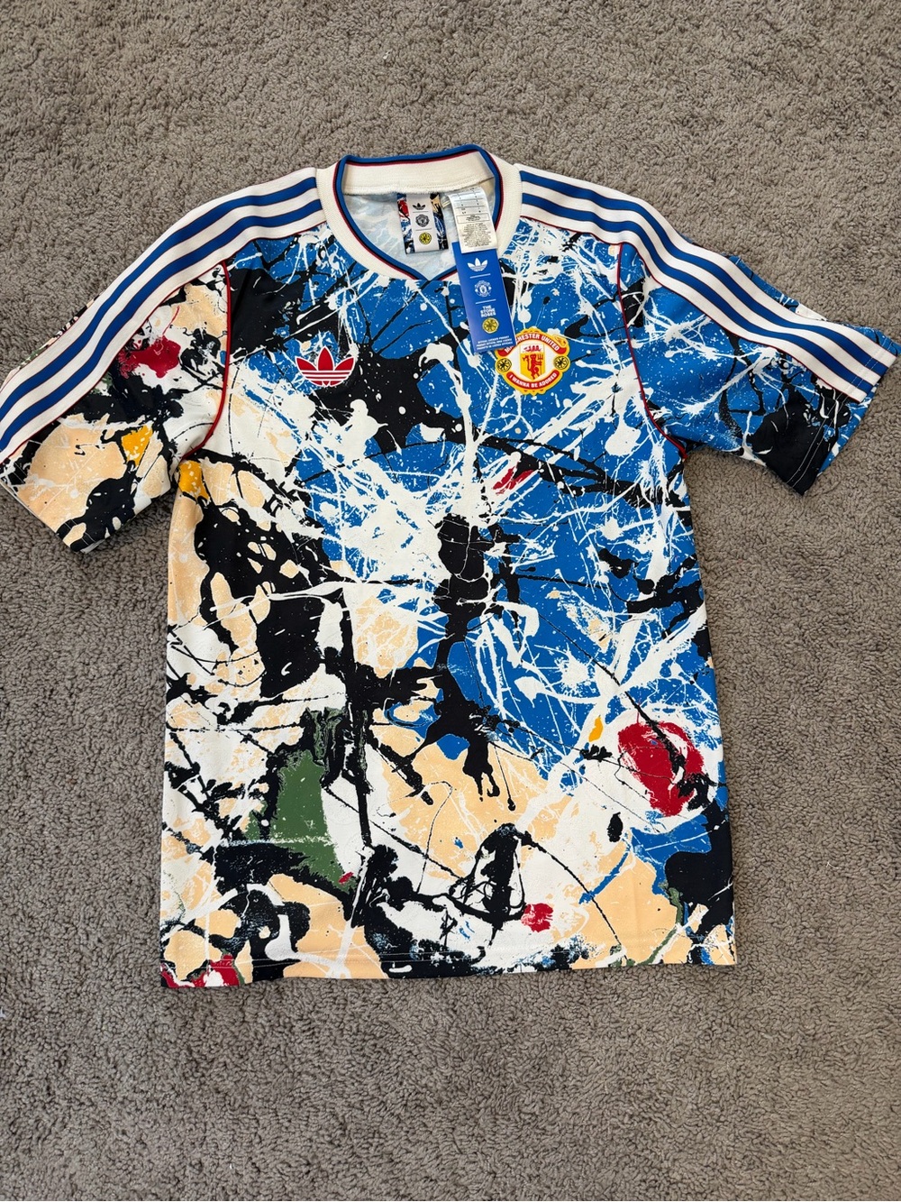 Manchester United Stone Roses Jersey - Picture 3 of 5